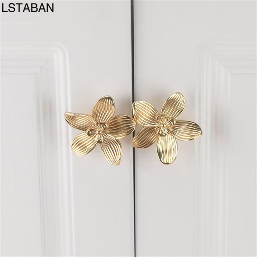 Drawer Pull Gold - 花型ソリッドゴールドキッチンキャビネットドアハンドル亜鉛合金ブラック食器棚ワードローブ家具ノブラウンドハードウェア引き出しプル