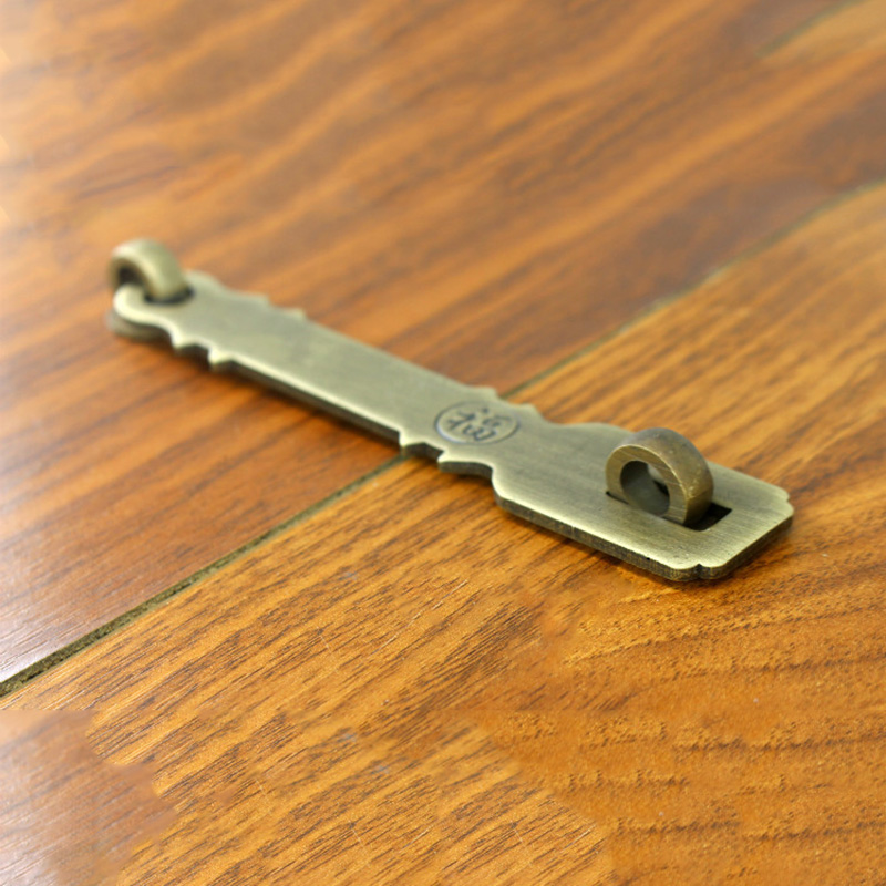 FU 家具ドア真鍮掛け金キャビネットロックバックルアンティー - Furniture Hardware Bolts のレビューと価格