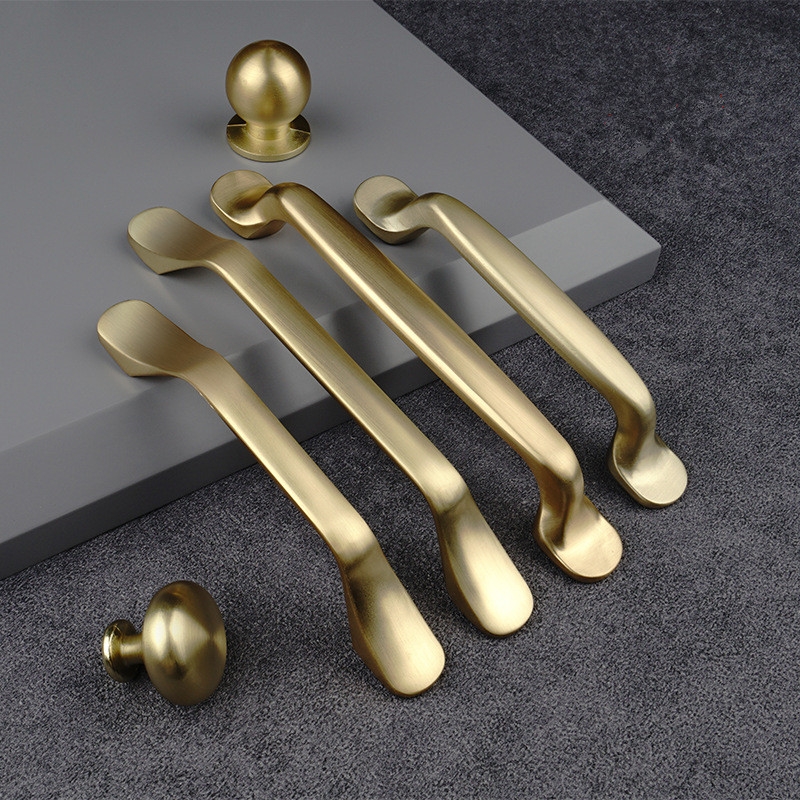 ゴールド家具ハンドルアルミキッチンプルワードローブキャビネッ - Drawer Pull Gold のレビューと価格