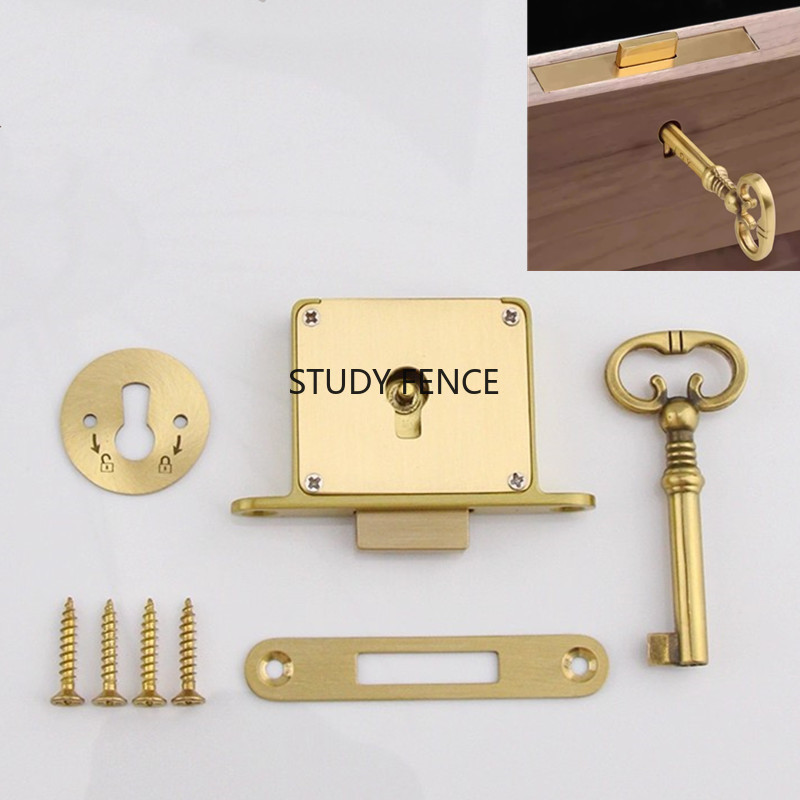 1PC アンティーク金属引き出しロックワインキャビネットドア - Furniture Hardware Bolts のレビューと価格