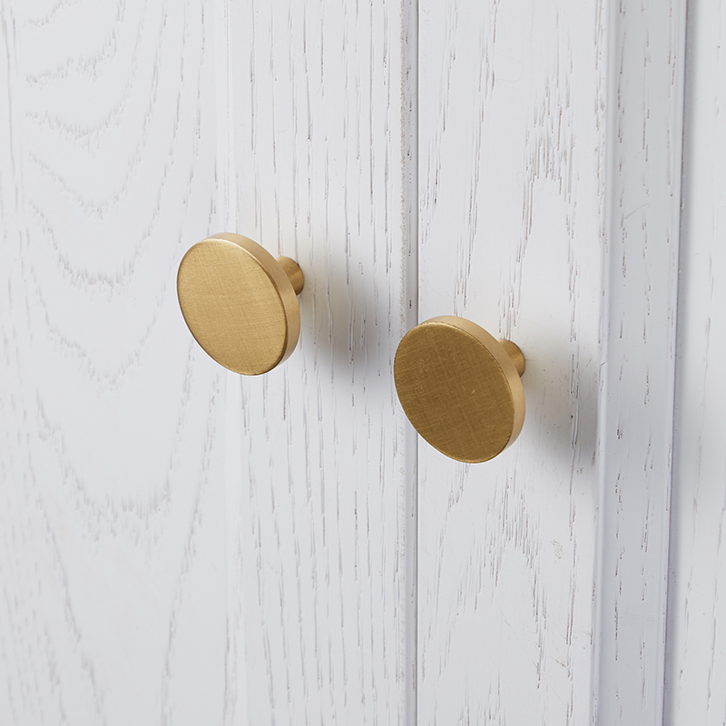 ラウンド真鍮ドレッサーノブ引き出し取手ハンドルキャビネットド - Drawer Pull Gold のレビューと価格